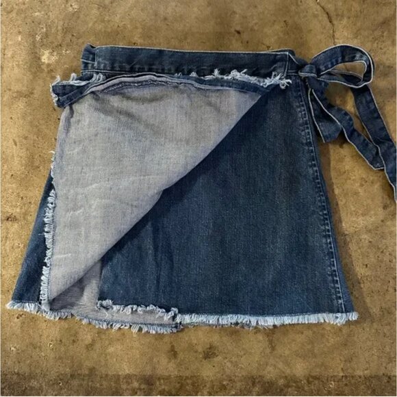 Madewell Raw Hem Denim Wrap Mini Skirt in Cardiff Wash Size 2 - Picture 3 of 5